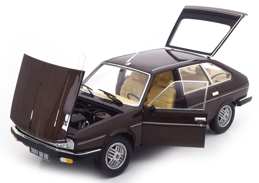 Renault 30. Renault 30 TX. Модель 1:18 Renault 25. Renault 30 1975. Рено в масштабе 1:18.