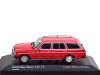 Масштабная модель Mercedes-Benz 230TE S123 (W123) 1982 красный ракурс 3