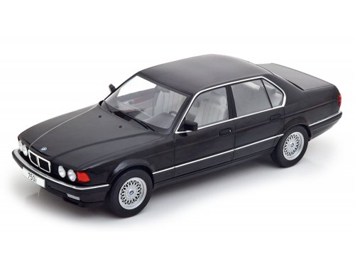 Масштабная модель BMW 7-series 740i (E38) 1994 черный 1:18 KK