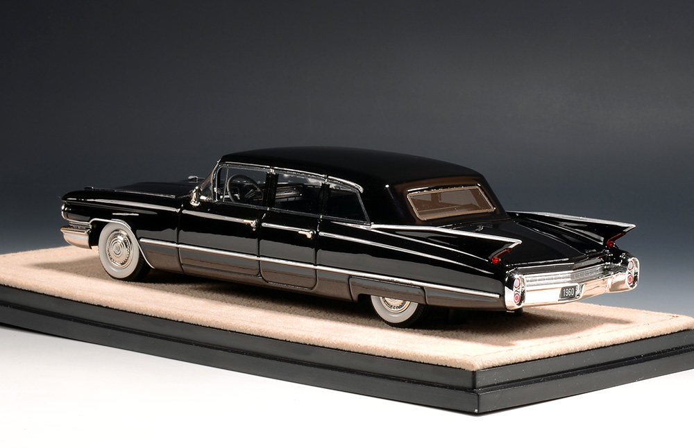 Cadillac Fleetwood 75