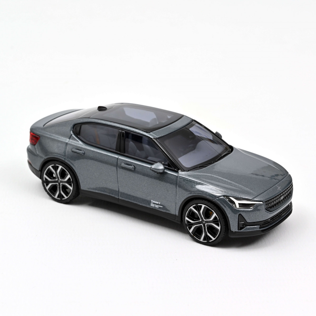 Масштабная модель Volvo Polestar 2 2021 темно-серый лучшая цена!