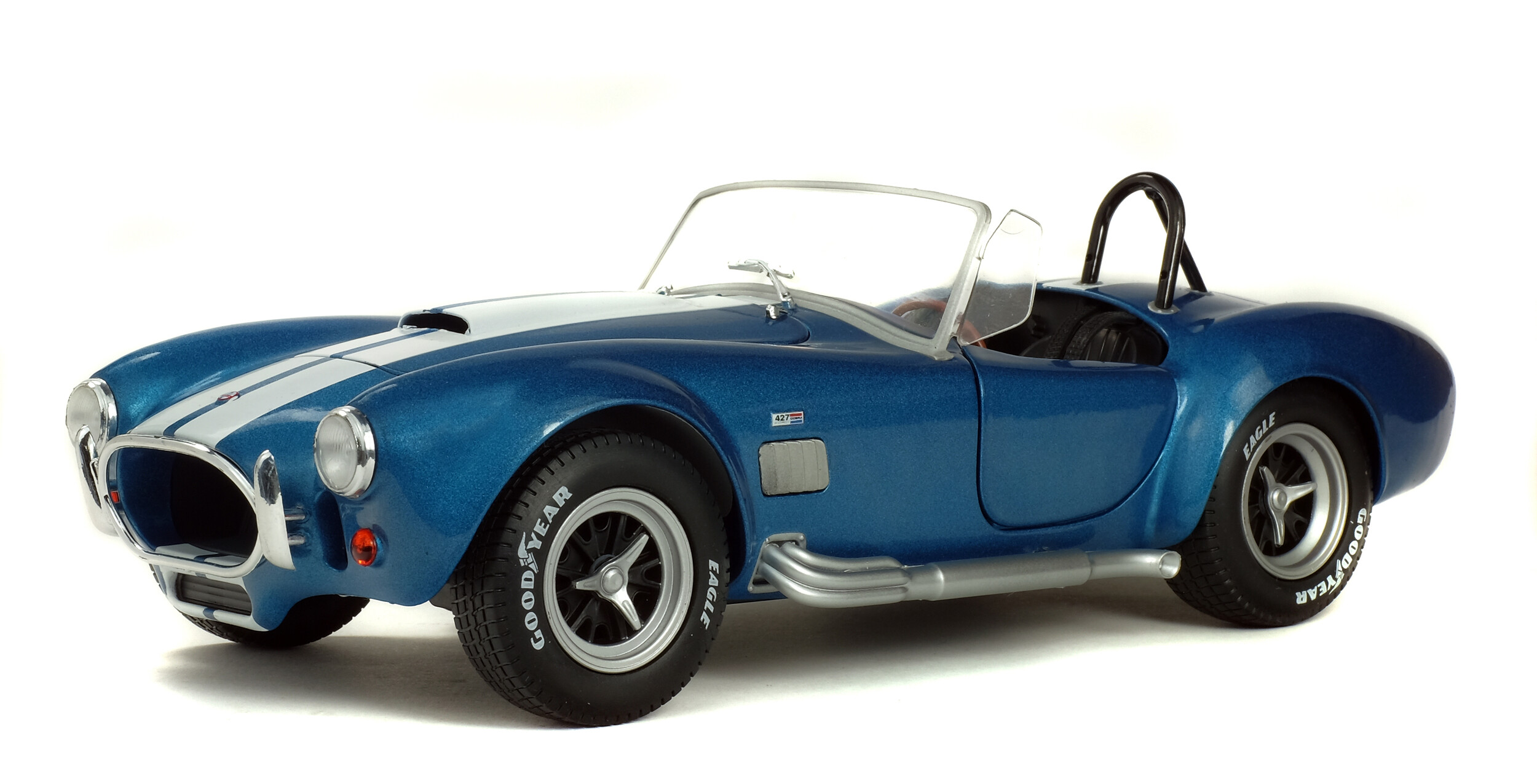 Масштабная модель AC Cobra 427 голубой металлик лучшая цена!