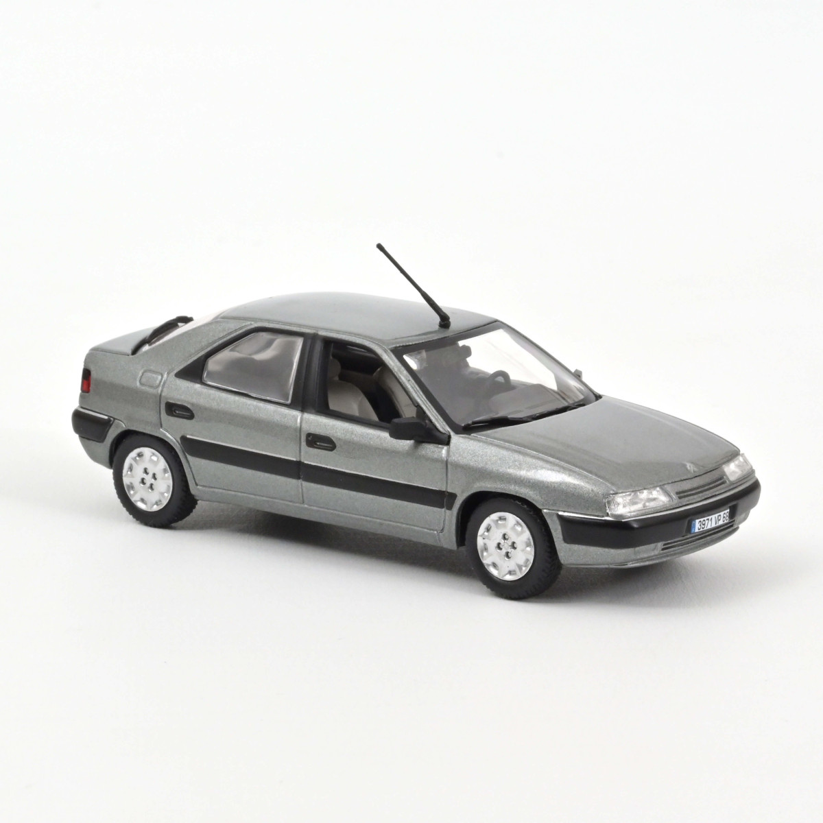 Масштабная модель Citroen Xantia 1993 серый лучшая цена!