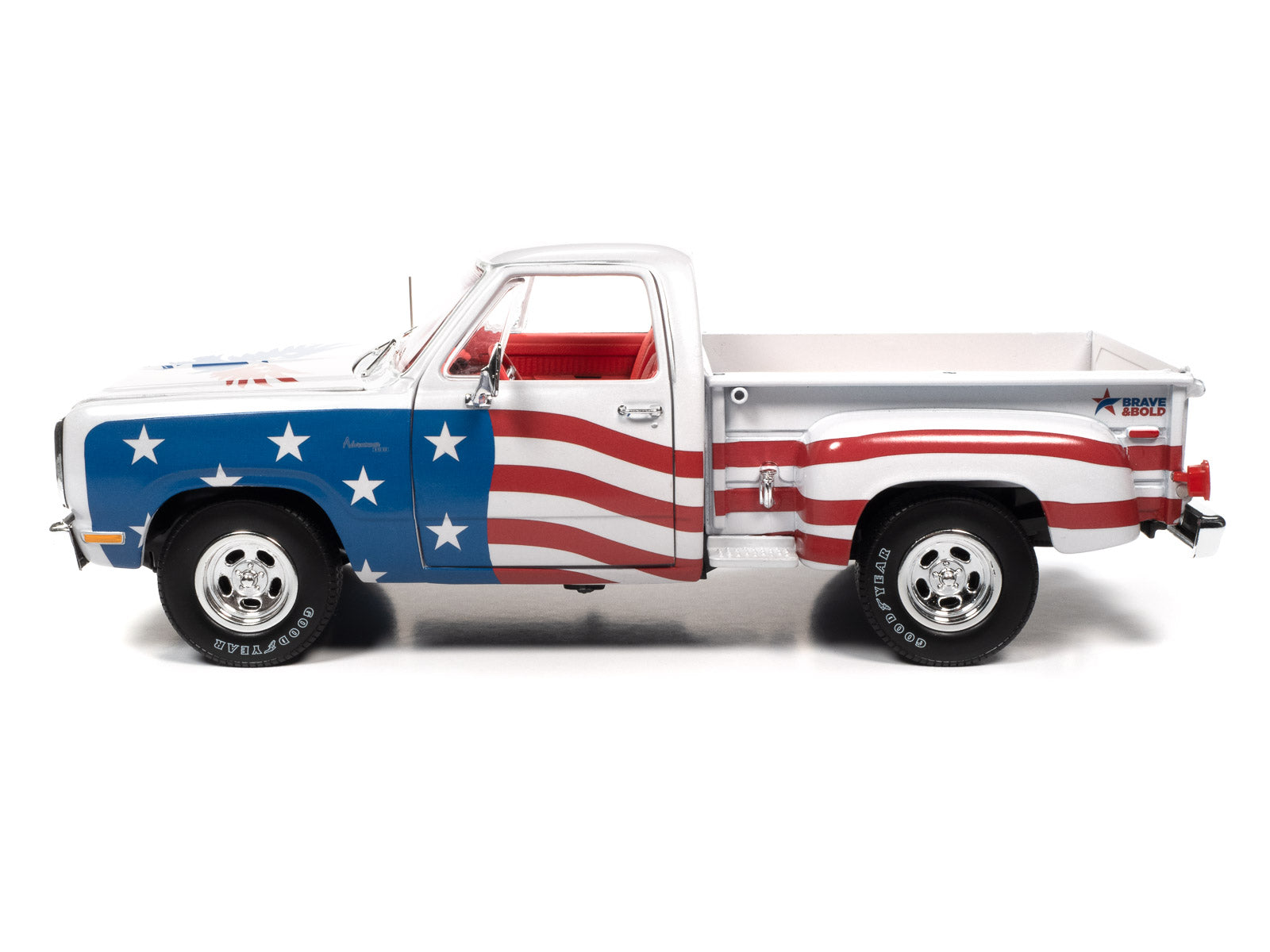 Масштабная модель Dodge Pick Up Step Side - Patriotic 1980 белый/синий/ красный (Американский флаг) лучшая цена!