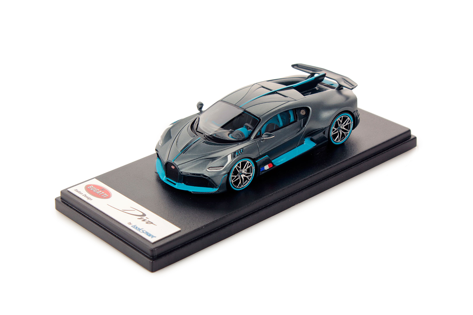 Масштабная модель Bugatti Divo серый с голубым лучшая цена!