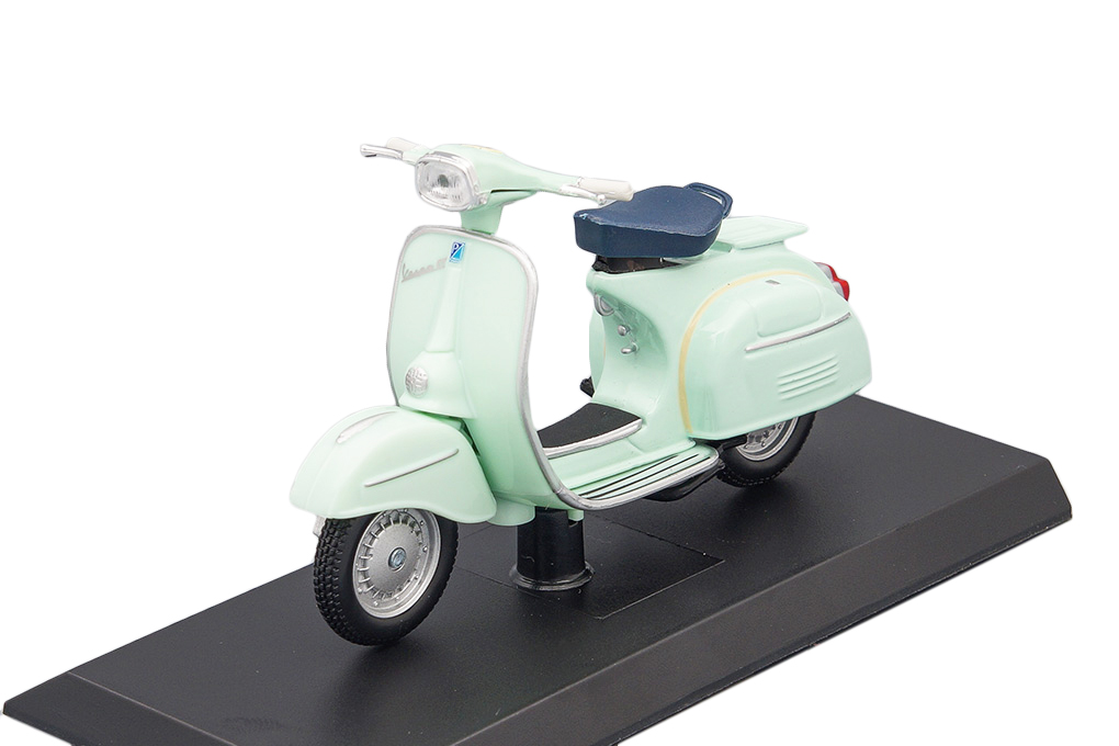 Maisto Vespa 125 Gran Turismo 1966 - Modèle 1/18 Vert Pâle - Neuf En Boîte, Métal Et Plastique