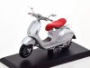 Масштабная модель Vespa 946 Bellissima 2014 серебристый с красным