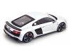 Масштабная модель Audi R8 Coupe 2019 серебристый 1:18 KengFai VAKF-0354 ракурс 2