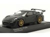 Масштабная модель Porsche 911 (991 II) GT2 RS Weissach Package зеленый с золотистыми дисками ракурс 3