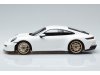 Масштабная модель Porsche 911 (992) GT3 Touring 2022 белый с золотистыми дисками 1:18 Minichamps 117069022 ракурс 3
