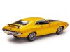 Масштабная модель Ford Gran Torino Sport 2 дв. 1972 желтый с черным 1:18 IXO 18CMC186 ракурс 3