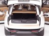 Масштабная модель Range Rover 2022 белый с бронзовым 1:18 LCD Models LCD18017-WH ракурс 9