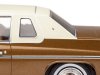 Масштабная модель Dodge Royal Monaco Coupe 1977 коричневый с бежевым 1:24 WhiteBox WB124261 ракурс 8