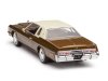 Масштабная модель Dodge Royal Monaco Coupe 1977 коричневый с бежевым 1:24 WhiteBox WB124261 ракурс 5