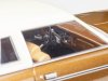 Масштабная модель Dodge Royal Monaco Coupe 1977 коричневый с бежевым 1:24 WhiteBox WB124261 ракурс 7