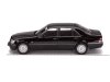 Масштабная модель Mercedes-Benz S600 (W140) 1997 обсидиановый черный металлик 1:18 Norev 183045 ракурс 12
