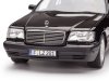 Масштабная модель Mercedes-Benz S600 (W140) 1997 обсидиановый черный металлик 1:18 Norev 183045 ракурс 7