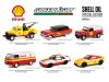 Масштабная модель Volkswagen T2 фургон Shell Service 1979 белый с красным и желтым 1:64 GreenLight 41155D ракурс 2