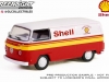 Масштабная модель Volkswagen T2 фургон Shell Service 1979 белый с красным и желтым 1:64 GreenLight 41155D