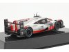 Масштабная модель Porsche 919 Hybrid 2.0l Turbo V4 Team Porsche #2 Победитель 24 часа Ле-Мана 2017 T.Bernhard - E.Bamber - B.hartley белый с красным и черным 1:43 IXO IXOSP919-4316 ракурс 2