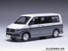 Масштабная модель Volkswagen T6 Multivan 2017 серый металлик с белым 1:43 IXO CLC595 ракурс 12