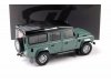 Масштабная модель Land Rover Defender 3 Station Wagon 2016 зеленый 1:18 GT Spirit GT527 ракурс 4