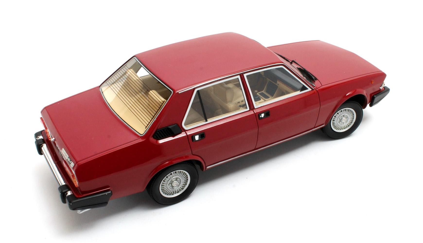 Масштабная модель Alfa Romeo Alfa 6 2.5 Type 119 (1979-1983), темно ...
