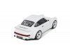 Масштабная модель Porsche 911 Strosek Giga (2024), белый 1:18 GT Spirit GT525 ракурс 9