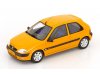 Масштабная модель Citroen Saxo 1.4 BIC Phase 2 (2000), желтый 1:18 Otto OT1190