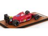 Масштабная модель Ferrari F1 642 #28 Гран-при Великобритании With Rain Tires (с фигуркой пилота) 1991 Jean Alesi, красный с черным ракурс 2