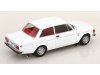Масштабная модель Volvo 142 седан 1973 белый 1:18 MCG MCG18445 ракурс 1
