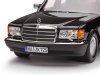 Масштабная модель Mercedes-Benz 560 SEL (W126) 1991 черный 1:18 Norev 183788 ракурс 4