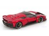 Масштабная модель Ferrari F80 2024 красный металлик, cеребристо-черные колеса ракурс 2