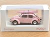 Масштабная модель Volkswagen Beetle Coccinelle 1973 с досками для серфинга розовый ракурс 2