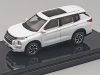 Масштабная модель Mitsubishi Outlander 2022 белый
