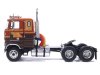 Масштабная модель Седельный Тягач Ford COE 9000 коричневый с оранжевым 1:64 IXO U64TR009 ракурс 3