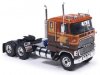 Масштабная модель Седельный Тягач Ford COE 9000 коричневый с оранжевым 1:64 IXO U64TR009 ракурс 1