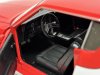 Масштабная модель Ford Gran Torino 1976 (из телесериала Старски и Хатч) красный с белым 1:24 GreenLight 84221 ракурс 2