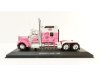 Масштабная модель Kenworth W900 седельный тягач (1998), белый/розовый с декором 1:43 Altaya G1470015 ракурс 2