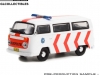 Масштабная модель Volkswagen T2B Rijkspolitie (полиция Голландии) (1975) белый с оранжевым 1:64 GreenLight 36050B