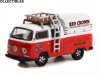 Масштабная модель Volkswagen T2 Double Cab пикап Red Crown Gasoline (1969) красный с белым 1:64 GreenLight 36050A