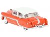 Масштабная модель Pontiac Chieftain (1954) красный с белым 1:87 Oxford 87PC54004 ракурс 2