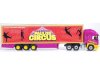 Масштабная модель DAF тягач с полуприцепом Paulos Circus (1985), оранжевый с фиолетовым и жёлтым 1:76 Oxford 76EC005 ракурс 4