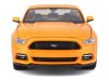 Масштабная модель Ford Mustang 5.0 GT Coupe 2015 оранжевый 1:24 Maisto 31508OG ракурс 2