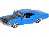 Масштабная модель Chevrolet Chevelle SS 396 (1966) голубой с чёрным 1:24 Maisto 31333 ракурс 3