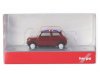 Масштабная модель MINI Cooper GB Mayfair темно-красный с Британским флагом 1:87 Herpa 431149 ракурс 3