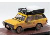 Масштабная модель Range Rover Classic Camel Trophy со следами эксплуатации 1982 жёлтый 1:64 Inno Models IN64-RRC-CT83DE