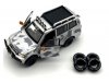 Масштабная модель Mitsubishi Pajero 3-е поколение 2001 LHD (леворульный ) серебристый с белым 1:64 BM Creations BM64B0048 ракурс 3