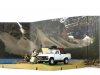 Масштабная модель Toyota Hilux N60 (1980) белый + набор для кемпинга (диорама) 1:64 BM Creations 64B0384 ракурс 4