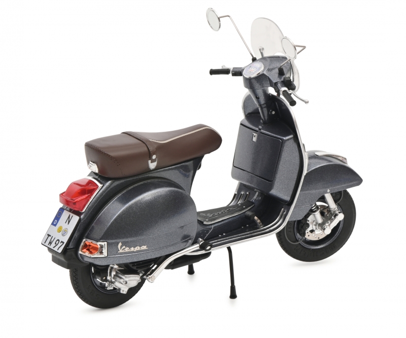 Мотороллер Vespa p125